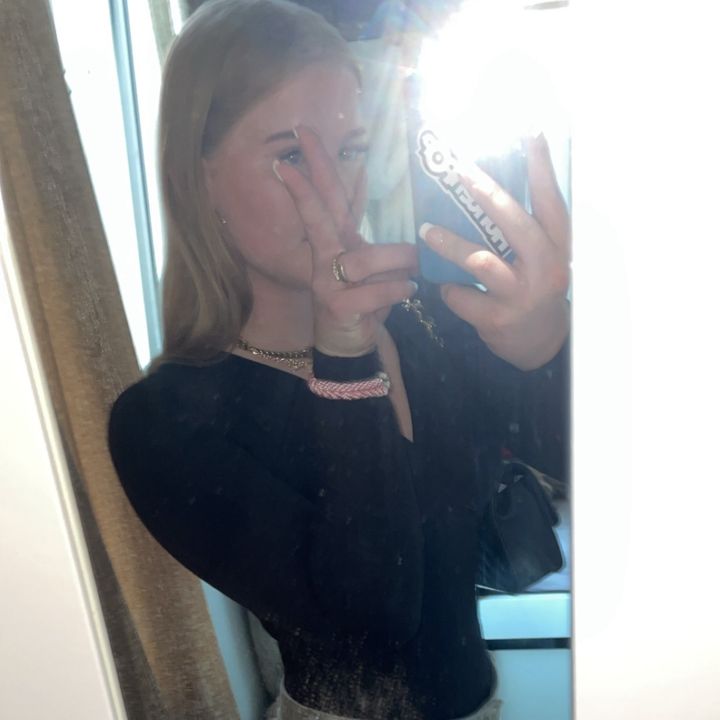 laura.05750x